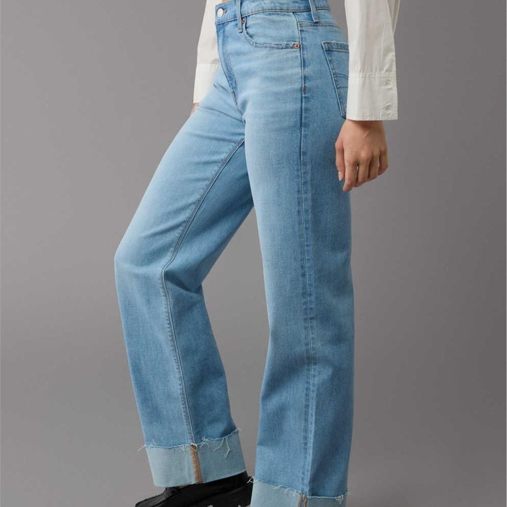 American Eagle Outfitters Light Blue Straight Leg Jeans - Picture 1 of 13